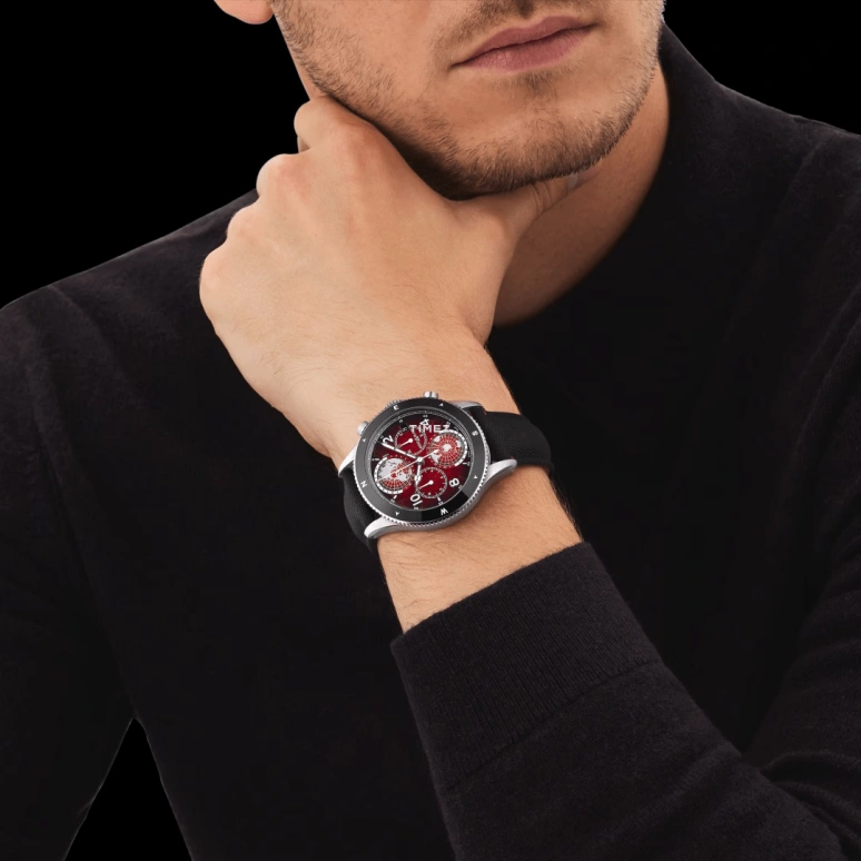 Montblanc,1858 44mm,44mm,Stainless Steel,Red,Automatic,Chronograph,Day,World Time,Day / Night Indication,Sapphire,Crystal Glass,Round,MB132303