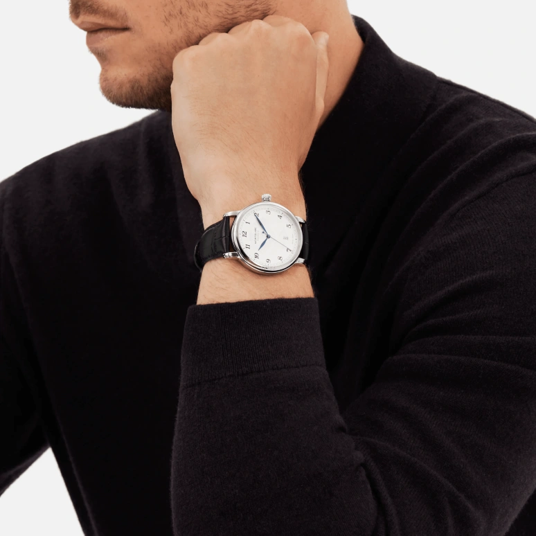 Montblanc,Star 42mm,42mm,Stainless Steel,Silver White,White,Automatic,Day,38hours,MB128681
