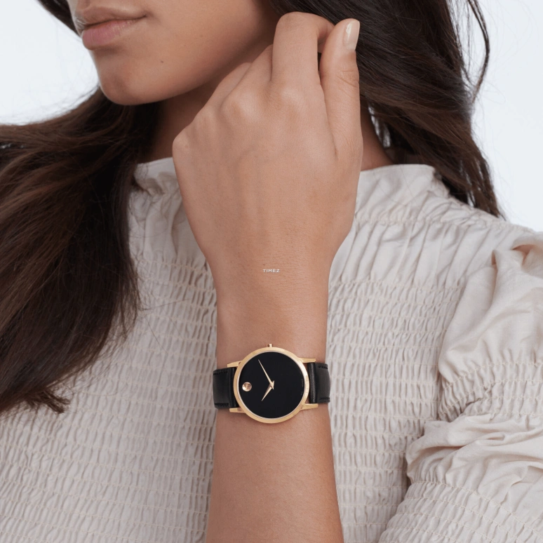 Movado,Museum Classic 33mm,33mm,Stainless Steel,Black,Quartz,Sapphire,Round,0607585