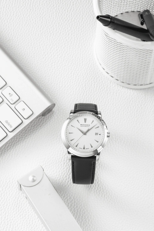 Movado,Disco Volante 40mm,40mm,Stainless Steel,White,Automatic,Day,Sapphire,Crystal Glass,3650110