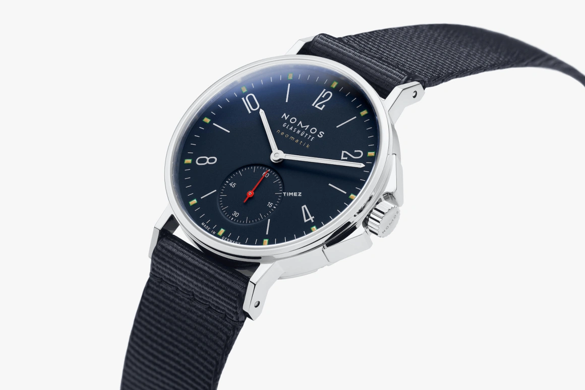 Nomos Glashütte,Ahoi 36.60mm,36.60mm,Stainless Steel,Black,Automatic,Day,42hours,566