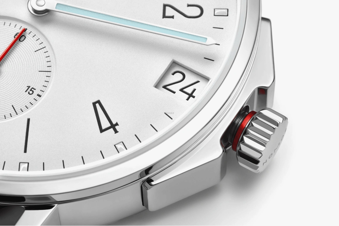 Nomos Glashütte,Ahoi 38.50mm,38.50mm,Stainless Steel,Silver White,Automatic,Day,42hours,525