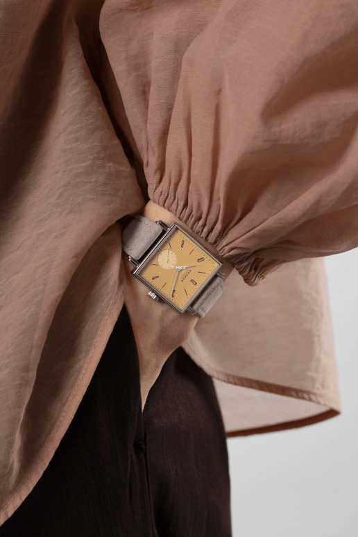 Nomos Glashütte,Tetra 29.50mm,29.50mm,Stainless Steel,Yellow,Handwound,53hours,In-house Caliber,437