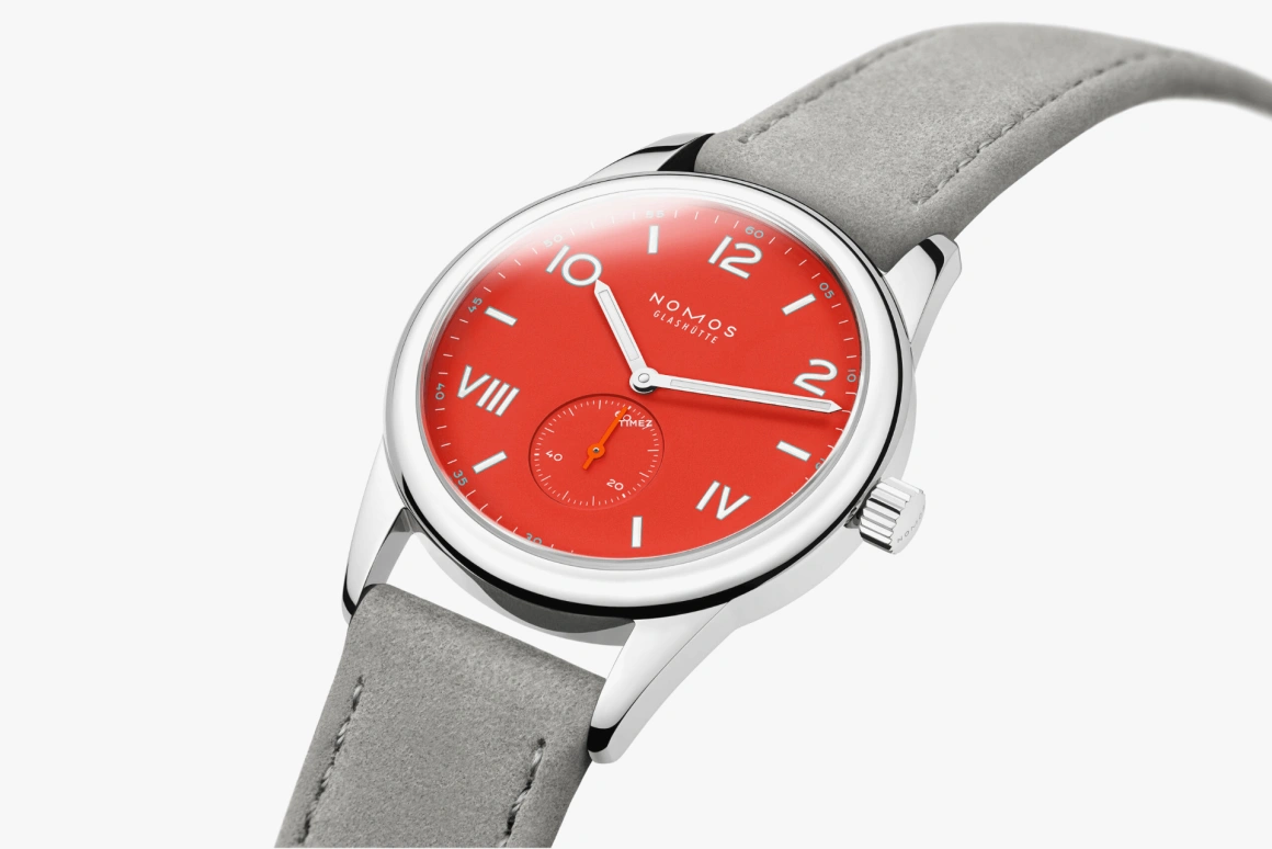 Nomos Glashütte,Club 38.50mm,38.50mm,Stainless Steel,Red,Handwound,43hours,In-house Caliber,723