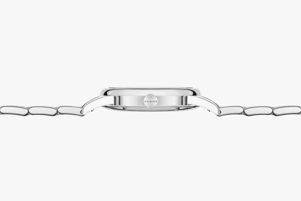 Nomos Glashütte,Club 37mm,37mm,Stainless Steel,Blue,Automatic,42hours,In-house Caliber,747