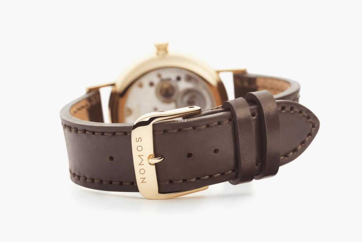 Nomos Glashütte,Ludwig 32.80mm,32.80mm,Yellow Gold,White,Handwound,43hours,In-house Caliber,210