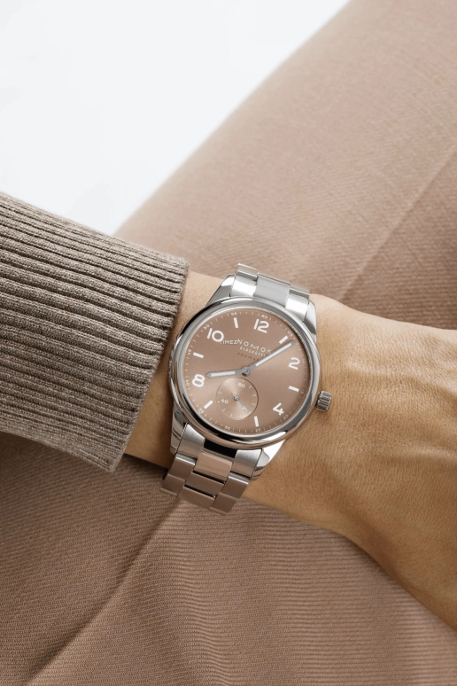 Nomos Glashütte,Club 39.50mm,39.50mm,Stainless Steel,Brown,Automatic,42hours,In-house Caliber,762