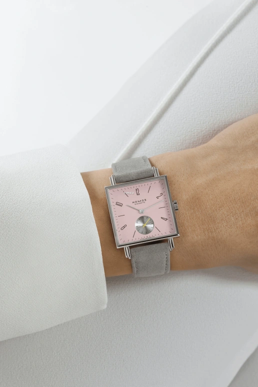 Nomos Glashütte,Tetra 29.50mm,29.50mm,Stainless Steel,Rose,Handwound,43hours,In-house Caliber,476