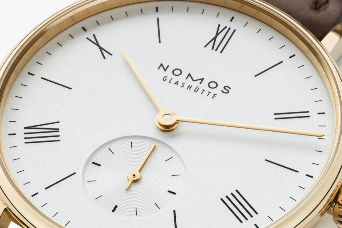 Nomos Glashütte,Ludwig 32.80mm,32.80mm,Yellow Gold,White,Handwound,43hours,In-house Caliber,210
