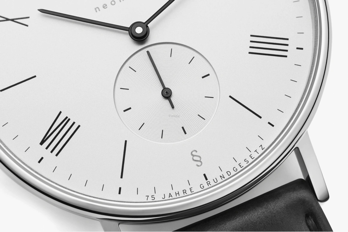 Nomos Glashütte,Ludwig 40.50mm,40.50mm,Stainless Steel,White,Automatic,Day,42hours,262,262.S3