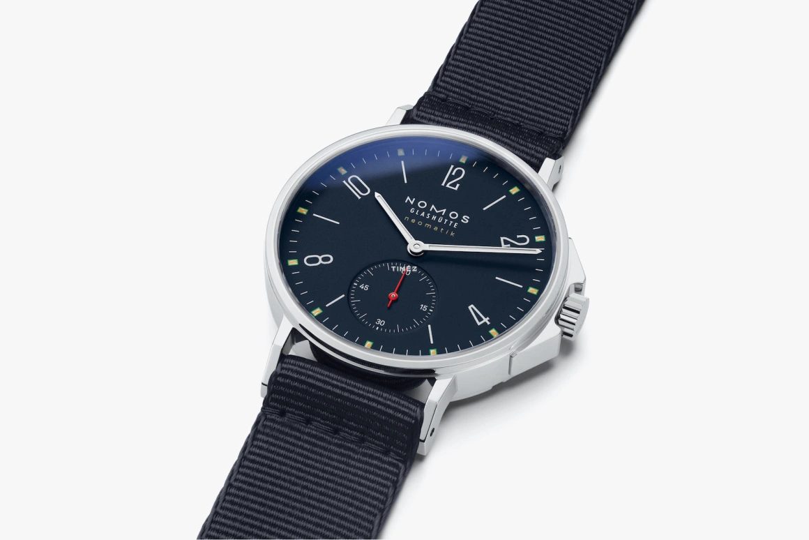 Nomos Glashütte,Ahoi 36.60mm,36.60mm,Stainless Steel,Black,Automatic,Day,42hours,566