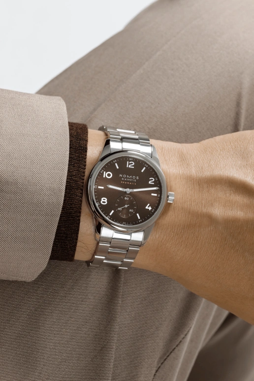 Nomos Glashütte,Club 39.50mm,39.50mm,Stainless Steel,Brown,Automatic,42hours,In-house Caliber,760