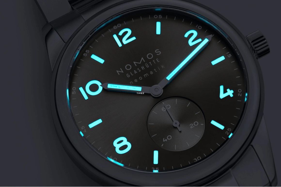 Nomos Glashütte,Club 39.50mm,39.50mm,Stainless Steel,Grey,Automatic,42hours,In-house Caliber,764