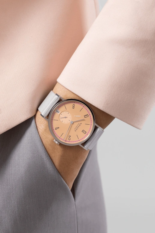 Nomos Glashütte,Tangente 37.50mm,37.50mm,Stainless Steel,Salmon,Handwound,Big Date,42hours,179,179.S21