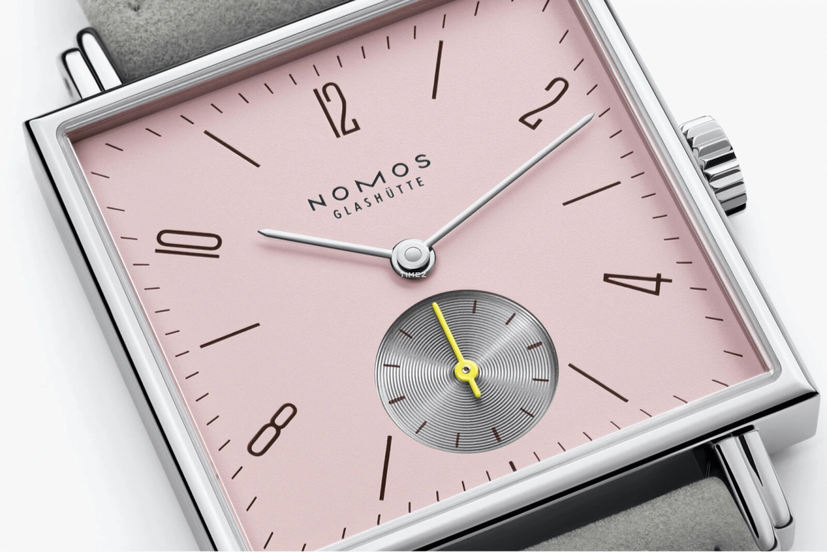 Nomos Glashütte,Tetra 29.50x29.50mm,29.50x29.50mm,Stainless Steel,Pink,Handwound,43hours,In-house Caliber,426