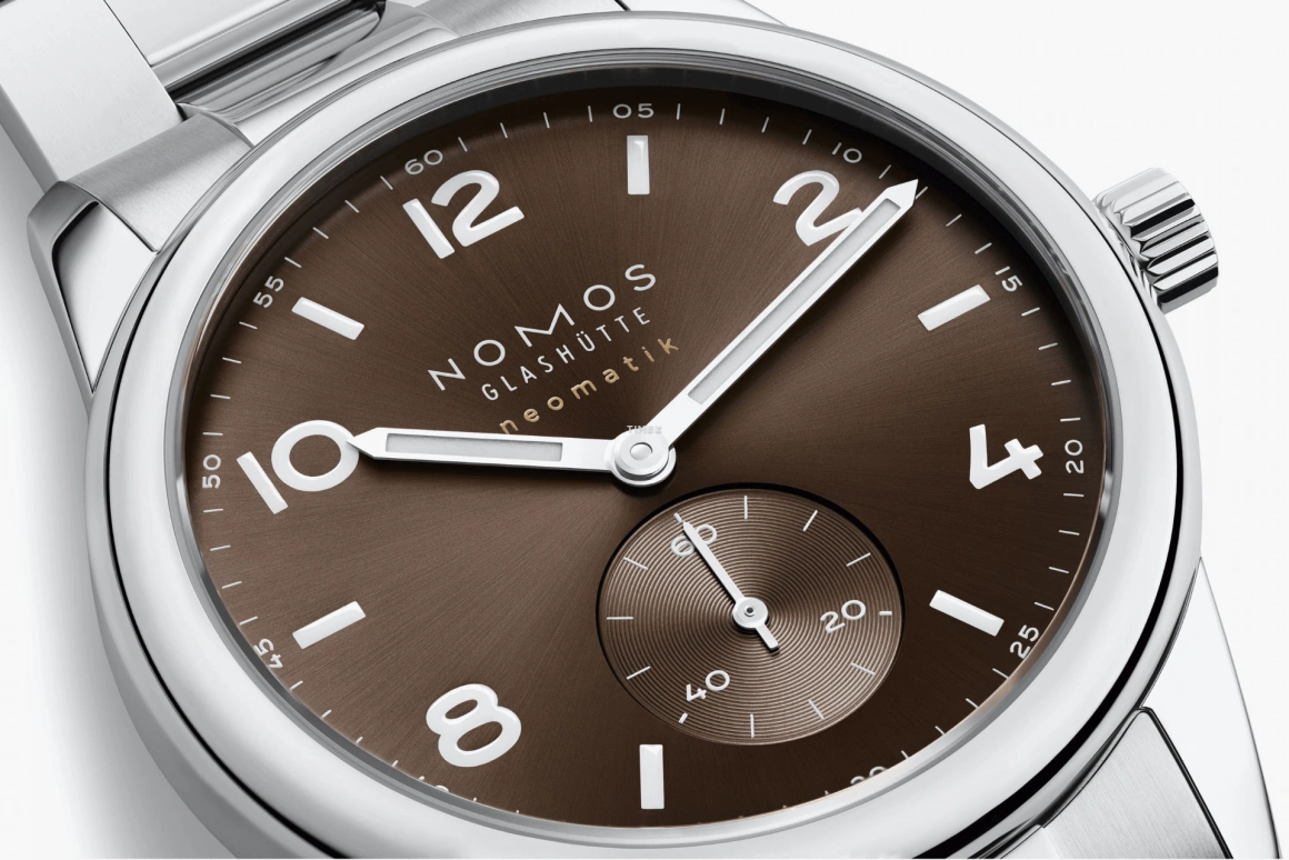 Nomos Glashütte,Club 39.50mm,39.50mm,Stainless Steel,Brown,Automatic,42hours,In-house Caliber,760