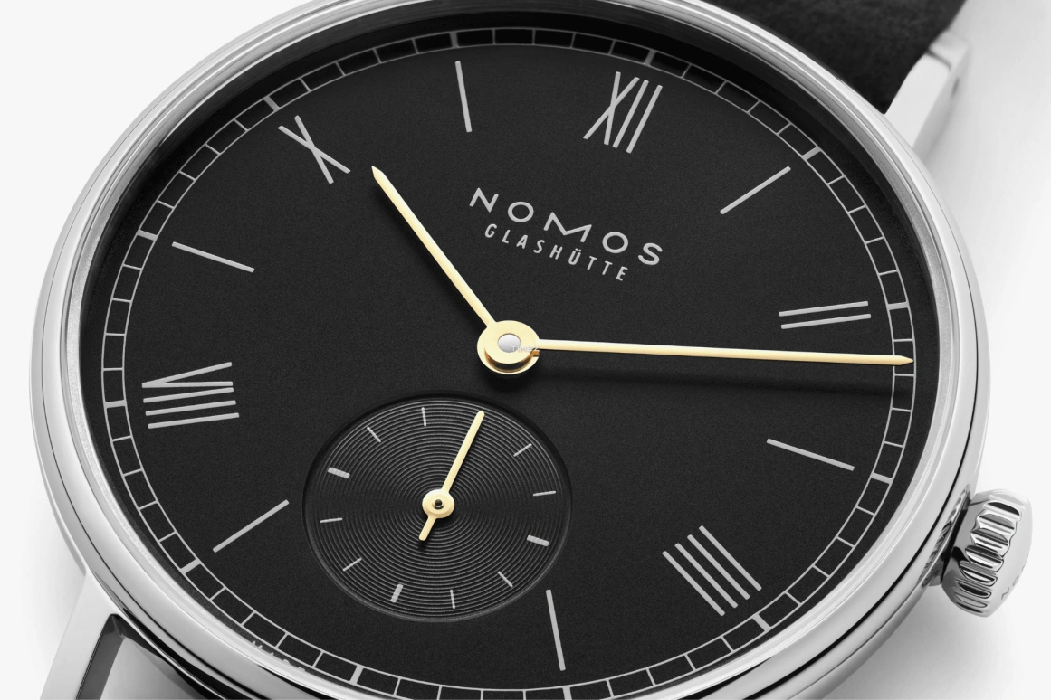 Nomos Glashütte,Ludwig 33mm,33mm,Stainless Steel,Black,Handwound,43hours,In-house Caliber,227