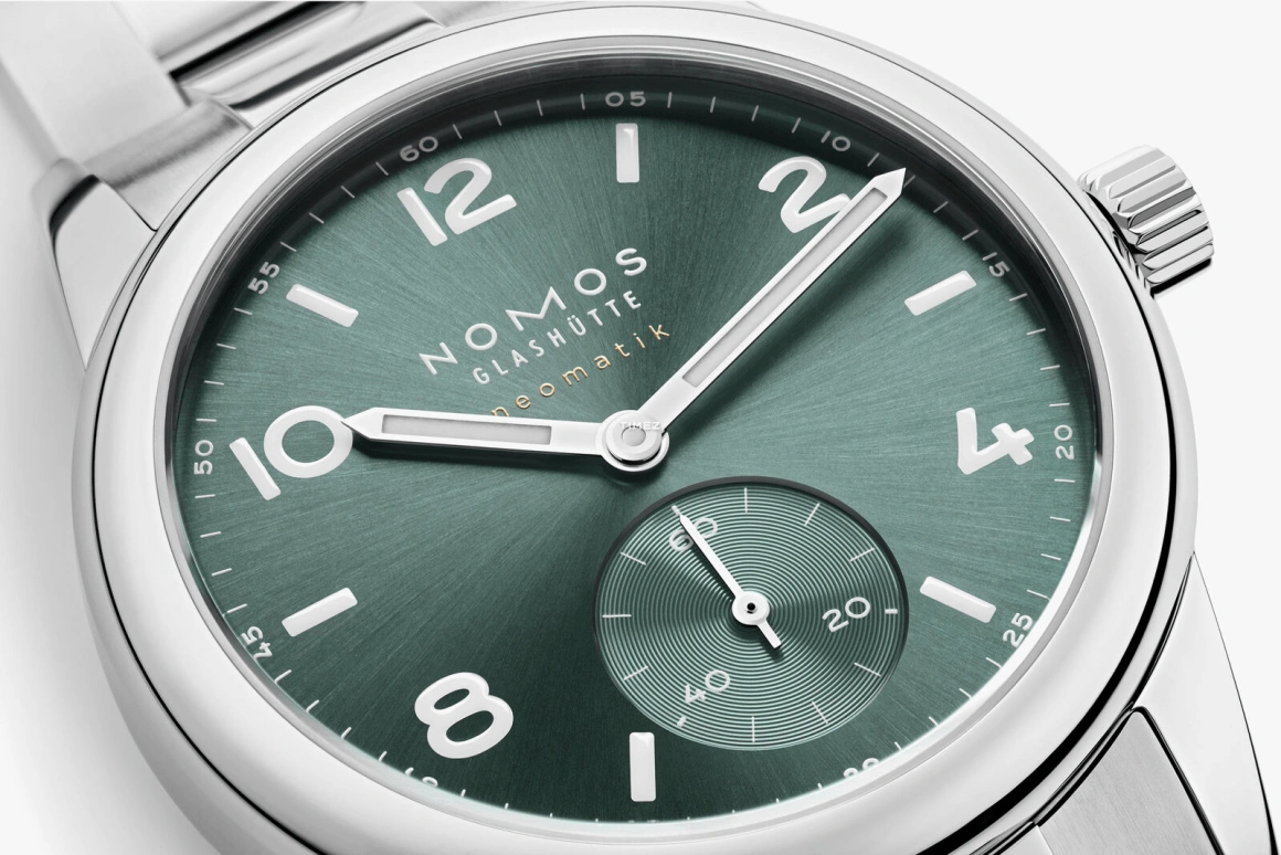 Nomos Glashütte,Club 37mm,37mm,Stainless Steel,Green,Automatic,42hours,In-house Caliber,745