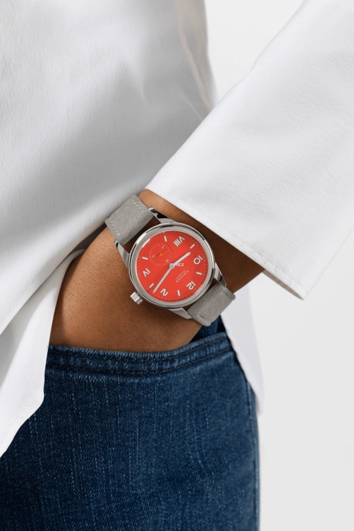 Nomos Glashütte,Club 36mm,36mm,Stainless Steel,Red,Handwound,43hours,In-house Caliber,716