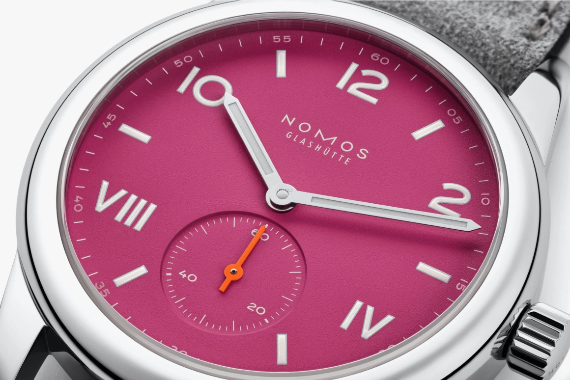 Nomos Glashütte,Club 36mm,36mm,Stainless Steel,Pink Red,Handwound,43hours,In-house Caliber,711,711.GB