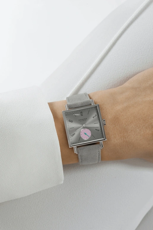 Nomos Glashütte,Tetra 29.50mm,29.50mm,Stainless Steel,Silver,Handwound,43hours,In-house Caliber,477