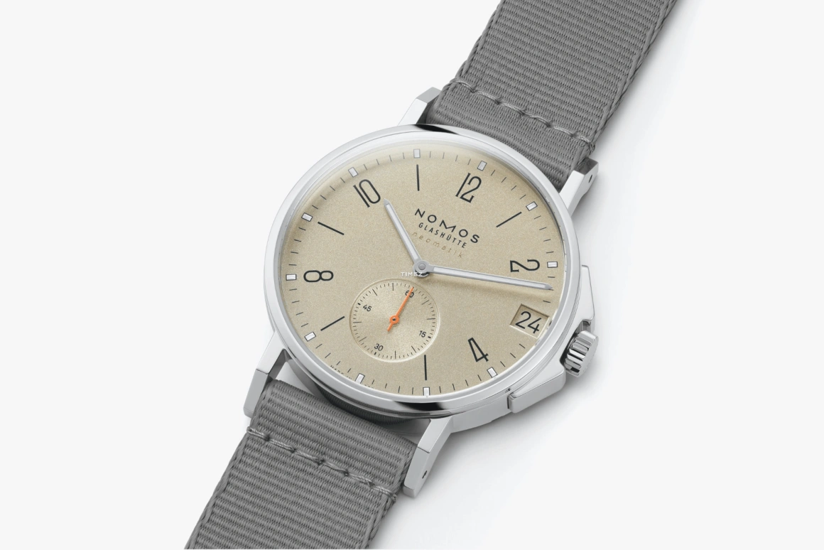 Nomos Glashütte,Ahoi 38.50mm,38.50mm,Stainless Steel,Sand,Automatic,Day,42hours,527