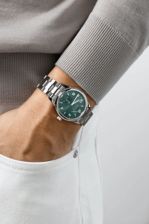 Nomos Glashütte,Club 37mm,37mm,Stainless Steel,Green,Automatic,42hours,In-house Caliber,745