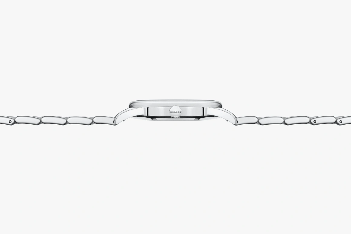 Nomos Glashütte,Club 39.50mm,39.50mm,Stainless Steel,Brown,Automatic,42hours,In-house Caliber,762