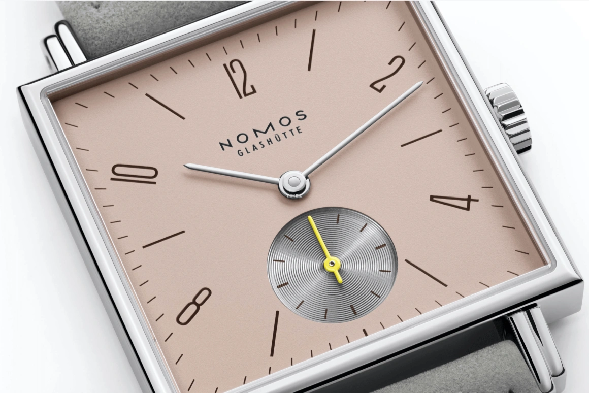 Nomos Glashütte,Tetra 29.50mm,29.50mm,Stainless Steel,Pink,Handwound,43hours,In-house Caliber,474