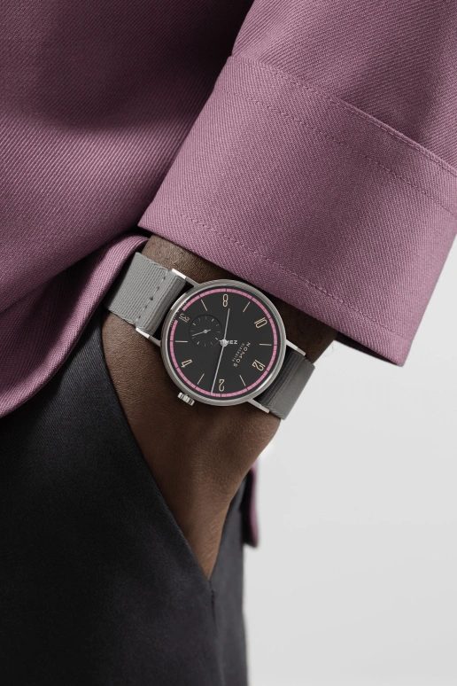 Nomos Glashütte,Tangente 37.50mm,37.50mm,Stainless Steel,Black,Handwound,Big Date,42hours,179,179.S19