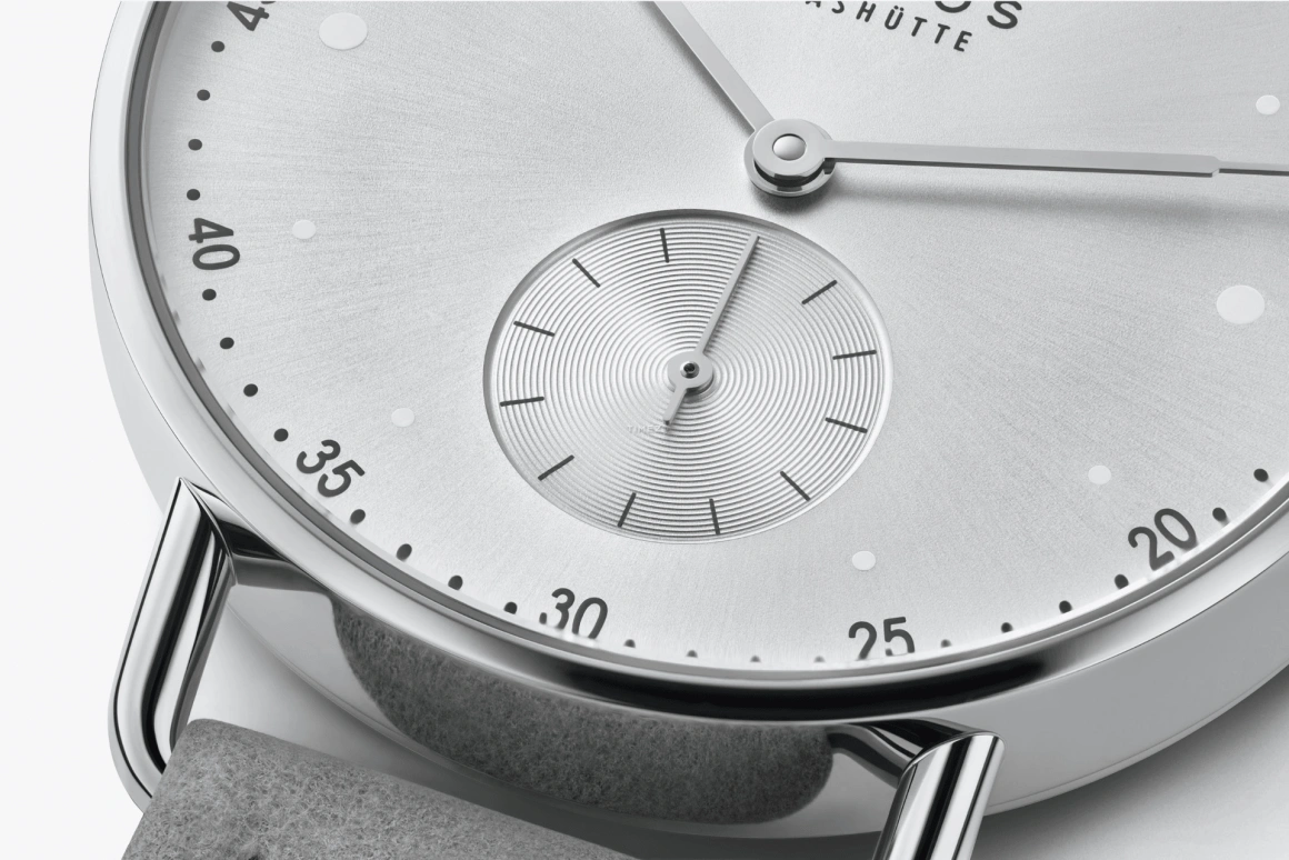 Nomos Glashütte,Metro 33mm,33mm,Stainless Steel,Silver,Handwound,43hours,In-house Caliber,1122