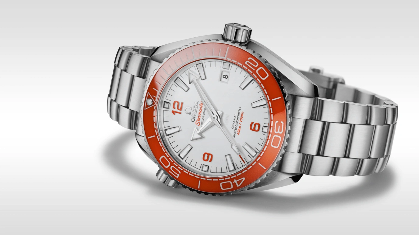 Omega,Seamaster Planet Ocean 43.50mm,43.50mm,Stainless Steel,White,Automatic,Date,Co-Axial Escapement,215,215.30.44.21.04.001