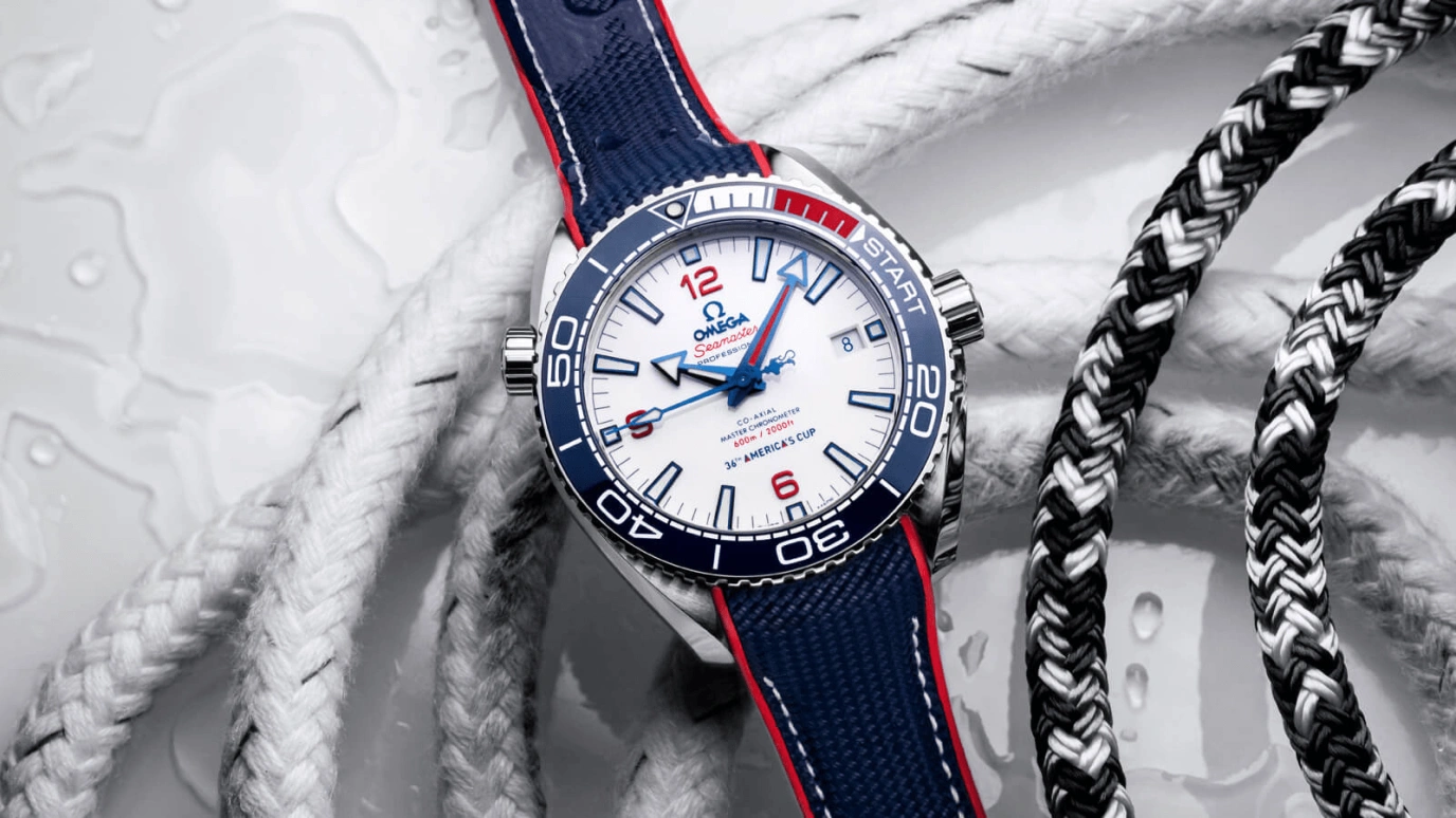 Omega,Seamaster Planet Ocean 43.50mm,43.50mm,Stainless Steel,White,Automatic,Date,Co-Axial Escapement,215,215.32.43.21.04.001