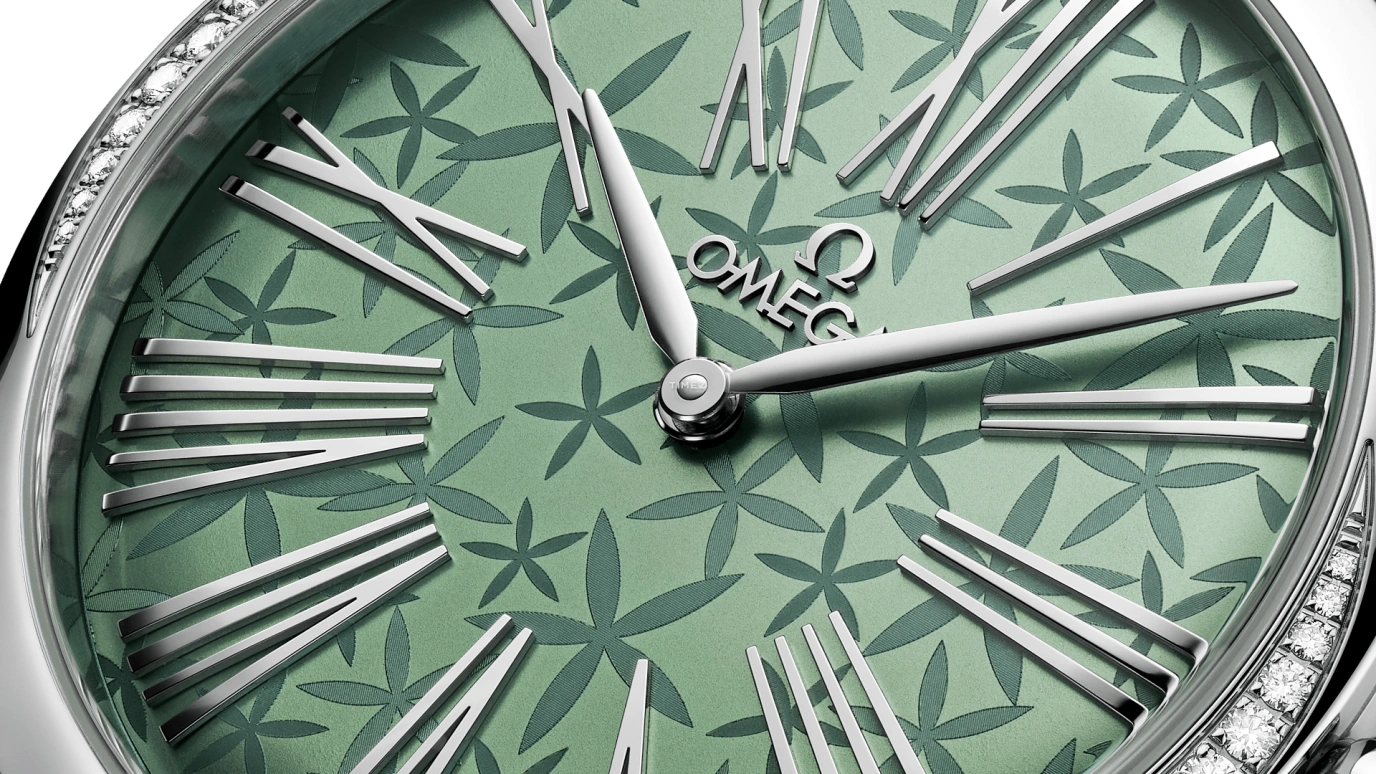 Omega,De Ville 36mm,36mm,Stainless Steel,Green,Quartz,In-house Caliber,Glass,428,428.18.36.60.10.002