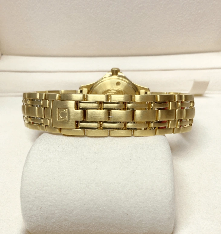 Omega,Seamaster Diver 300M 28mm,28mm,Yellow Gold,White,Quartz,Day,26280hours,2182,2182.20.00