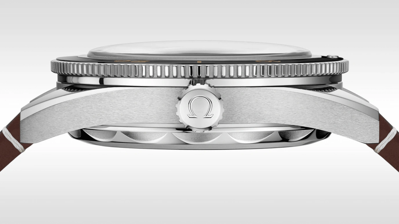 Omega,Seamaster 300 41mm,41mm,Aluminium,Stainless Steel,Black,Automatic,Co-Axial Escapement,60hours,234,234.32.41.21.01.001