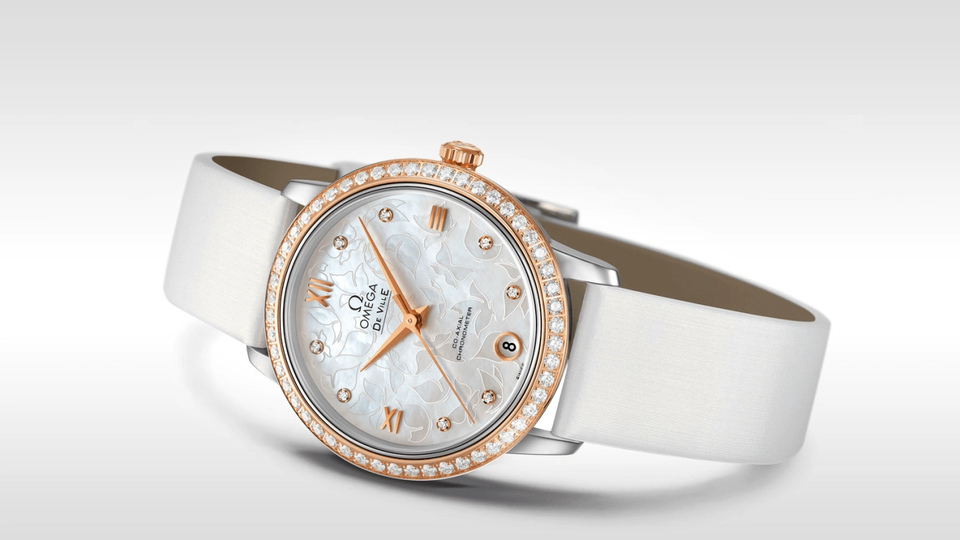 Omega,De Ville 32.70mm,32.70mm,Red Gold,Stainless Steel,White,Automatic,Date,Co-Axial Escapement,424,424.27.33.20.55.001