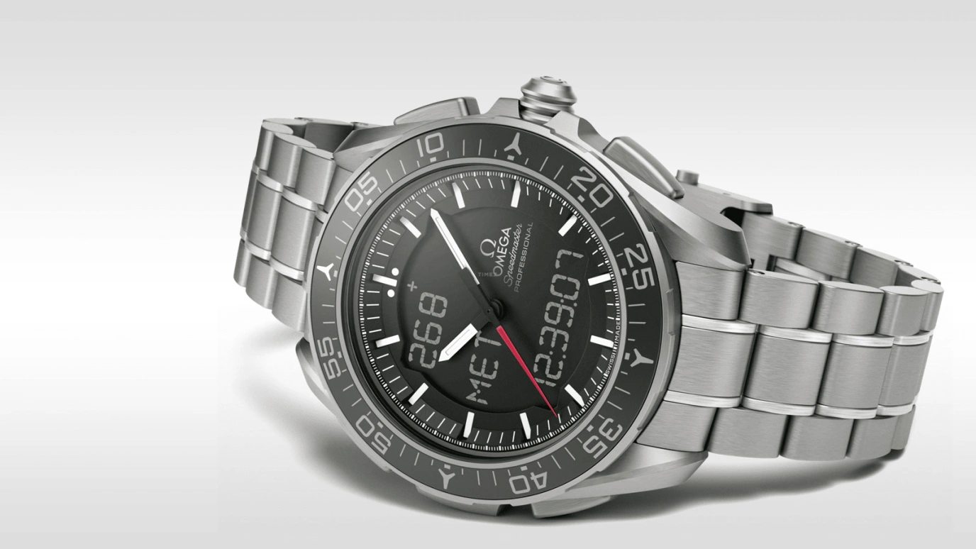 Omega,Speedmaster (Non-Moonwatch) 45mm,45mm,Titanium,Black,Quartz,Countdown,Chronograph,Perpetual Calendar,Month,17520hours,In-house Caliber,318,318.90.45.79.01.001