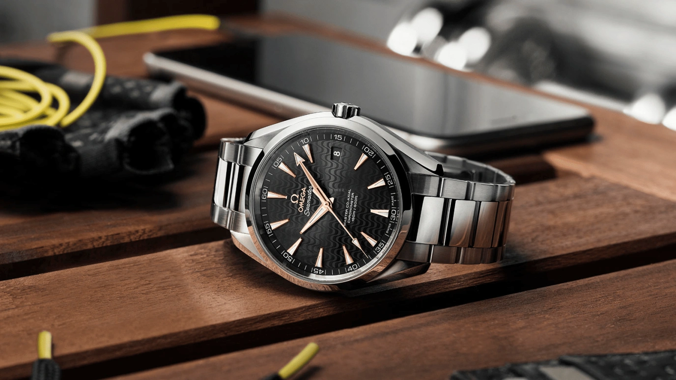 Omega,Aqua Terra 41.50mm,41.50mm,Stainless Steel,Black,Automatic,Date,Co-Axial Escapement,231,231.10.42.21.01.006