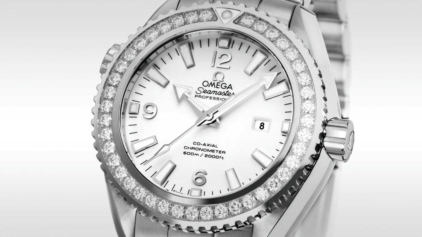 Omega,Seamaster Planet Ocean 37.50mm,37.50mm,Stainless Steel,White,Automatic,Date,Zodiac Indications,Co-Axial Escapement,232,232.15.38.20.04.001