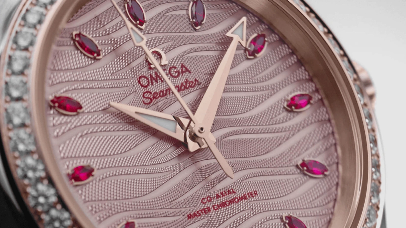 Omega,Aqua Terra 34mm,34mm,Sedna Gold,Stainless Steel,Pink,Automatic,Date,Co-Axial Escapement,220,220.25.34.20.60.001