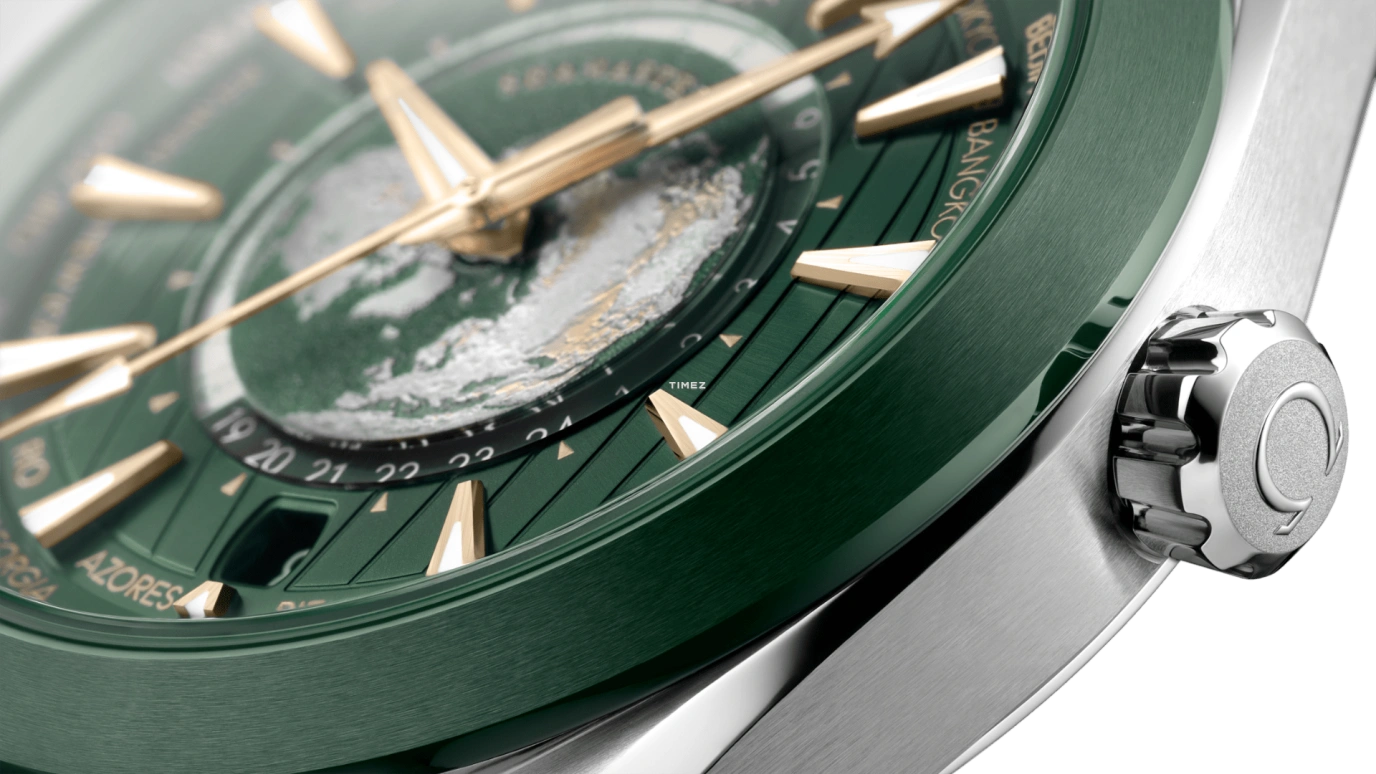 Omega,Aqua Terra 43mm,43mm,Stainless Steel,Green,Automatic,Day,Dule Time,World Time,Anti-magnetic,60hours,In-house Caliber,220,220.32.43.22.10.001