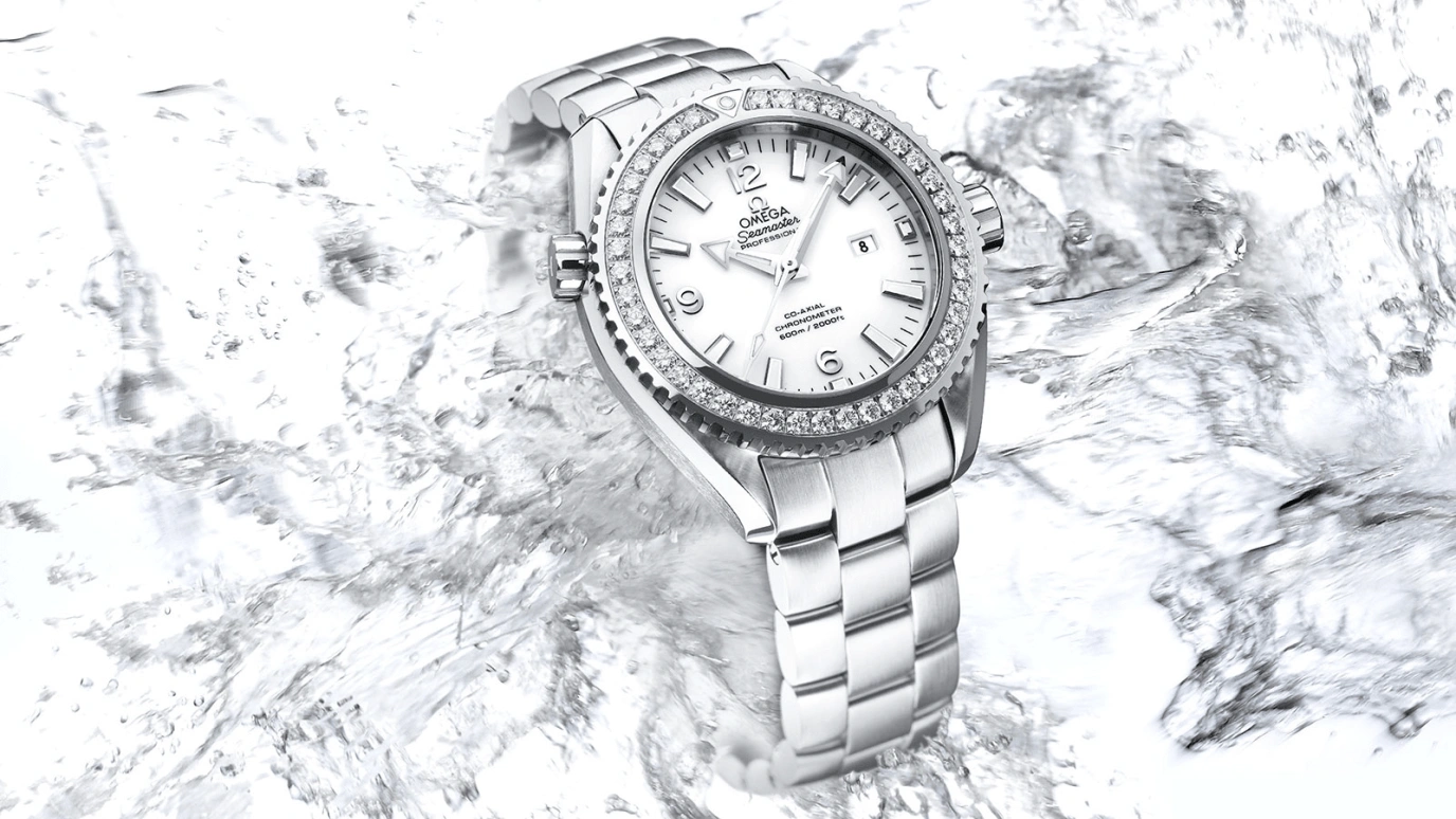 Omega,Seamaster Planet Ocean 37.50mm,37.50mm,Stainless Steel,White,Automatic,Date,Zodiac Indications,Co-Axial Escapement,232,232.15.38.20.04.001
