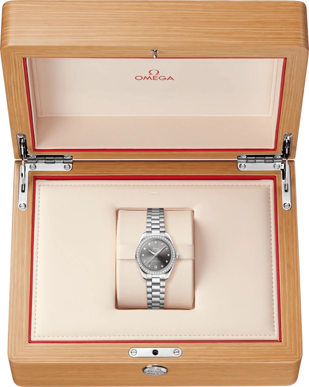 Omega,Aqua Terra 30mm,30mm,Stainless Steel,Grey,Automatic,Day,Anti-magnetic,220,220.15.30.20.56.001