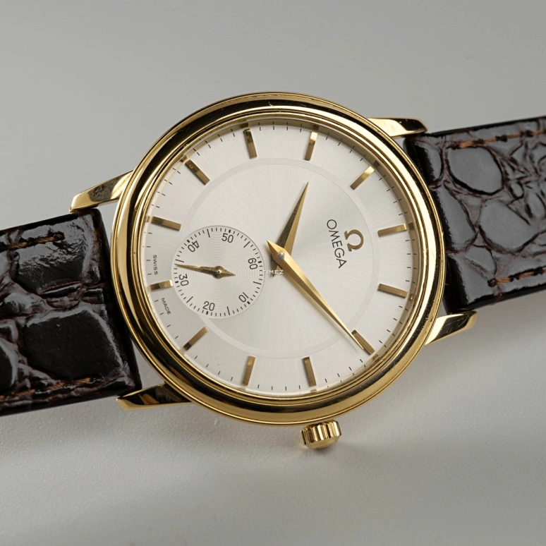 Omega,De Ville 34mm,34mm,Yellow Gold,Silver,White,Handwound,In-house Caliber,Sapphire,125,125.0050