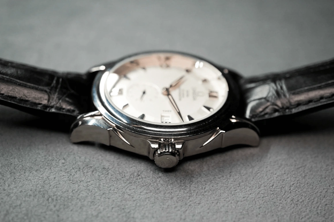 Omega,De Ville 39mm,39mm,White Gold,Silver,Automatic,Day,In-house Caliber,4626,4626.30.32