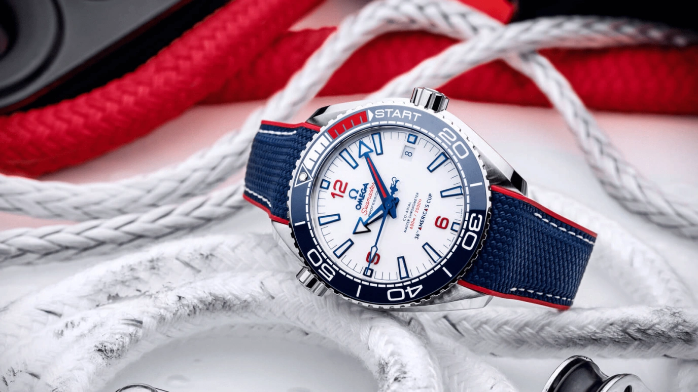 Omega,Seamaster Planet Ocean 43.50mm,43.50mm,Stainless Steel,White,Automatic,Date,Co-Axial Escapement,215,215.32.43.21.04.001