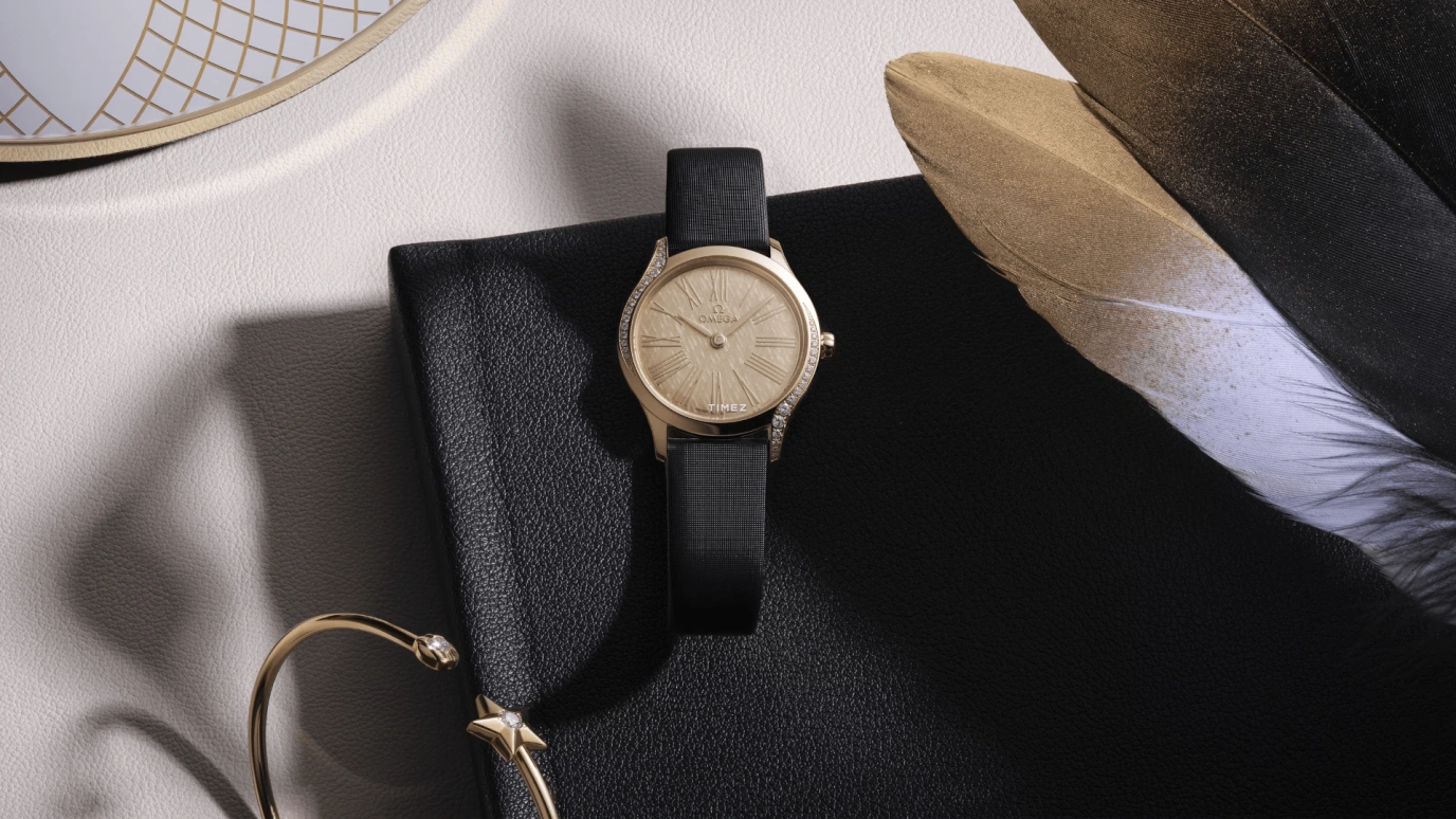 Omega,De Ville 26mm,26mm,Moonshine Gold,Gold,Quartz,In-house Caliber,Sapphire,Crystal Glass,428,428.57.26.60.99.001