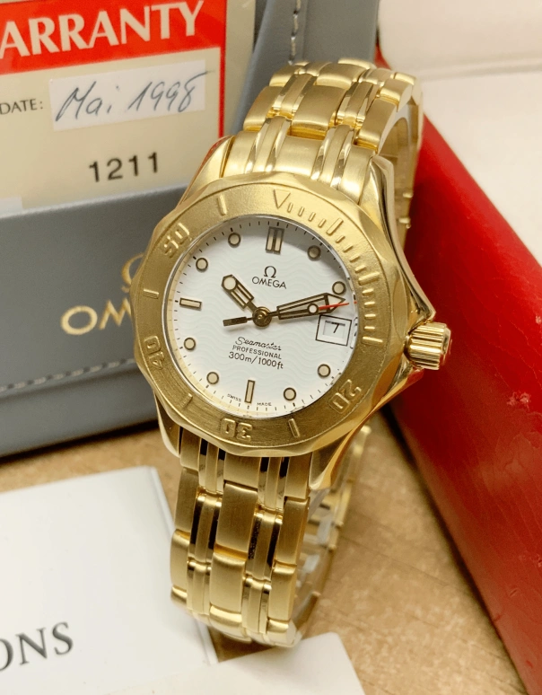 Omega,Seamaster Diver 300M 28mm,28mm,Yellow Gold,White,Quartz,Day,26280hours,2182,2182.20.00