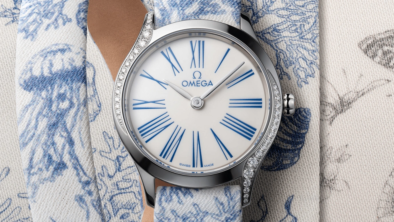 Omega,De Ville 26mm,26mm,Stainless Steel,White,Blue,Quartz,In-house Caliber,Sapphire,428,428.17.26.60.04.001